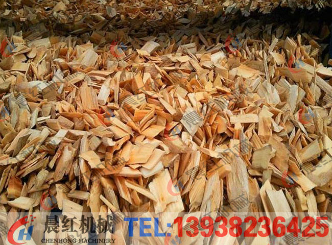 大型移动式木材削片机
